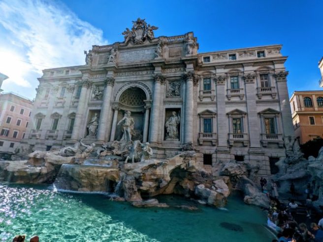 Trevi Fountain, Overseas Travel