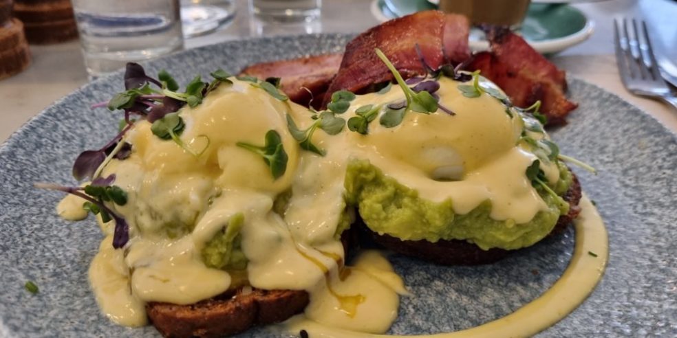 Avocado Benedict, Greasy Spoon