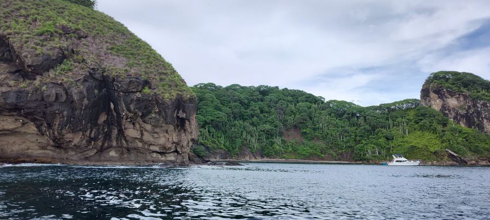 Islands off the coast of Coast Rica