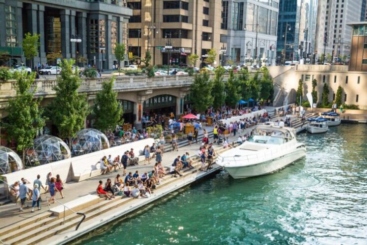 Chicago Riverwalk Restaurants and Bars