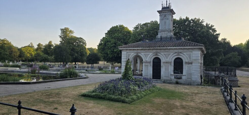 Hyde Park, Italian Garden