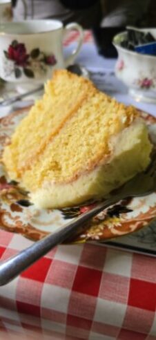 Lemon Cake and Earl Grey Tea at the Ugly Teahouse
